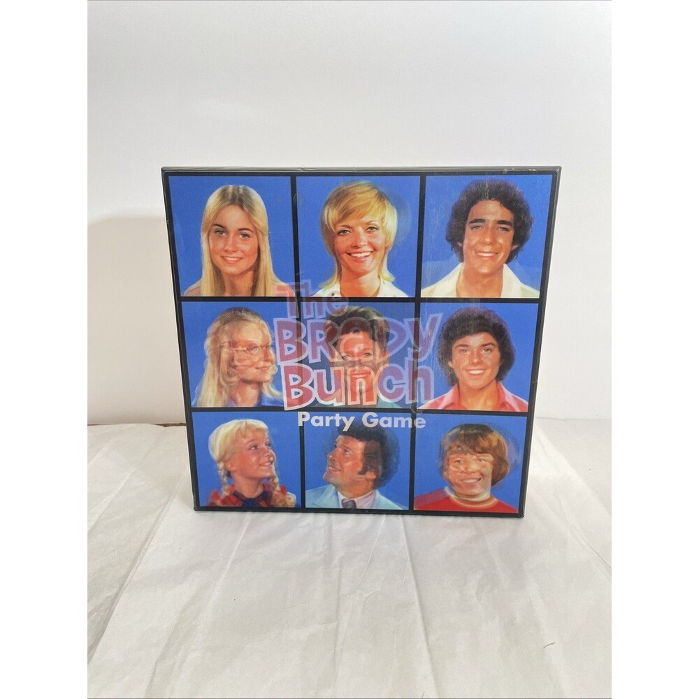 THE BRADY BUNCH Board Game Prospero Hall 2018 Looks COMPLETE
